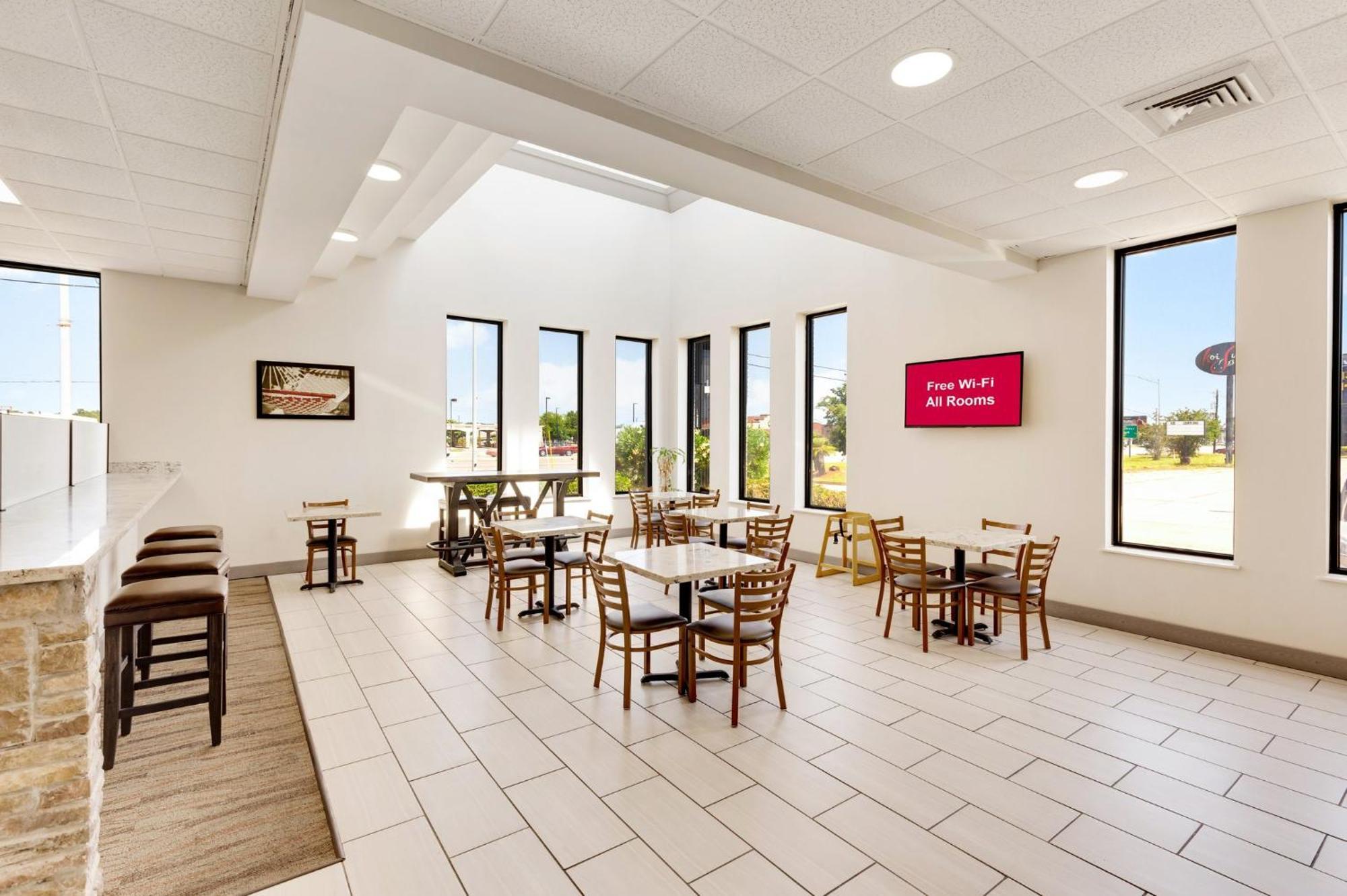 Red Roof Inn Gulfport - Biloxi Airport Eksteriør billede